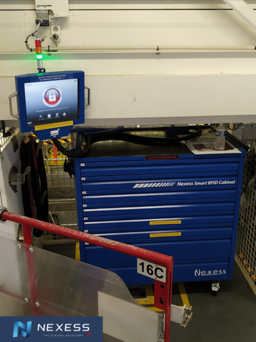 <em>XD RFID</em> Roller Cabinet: Tool tracking - Image 2